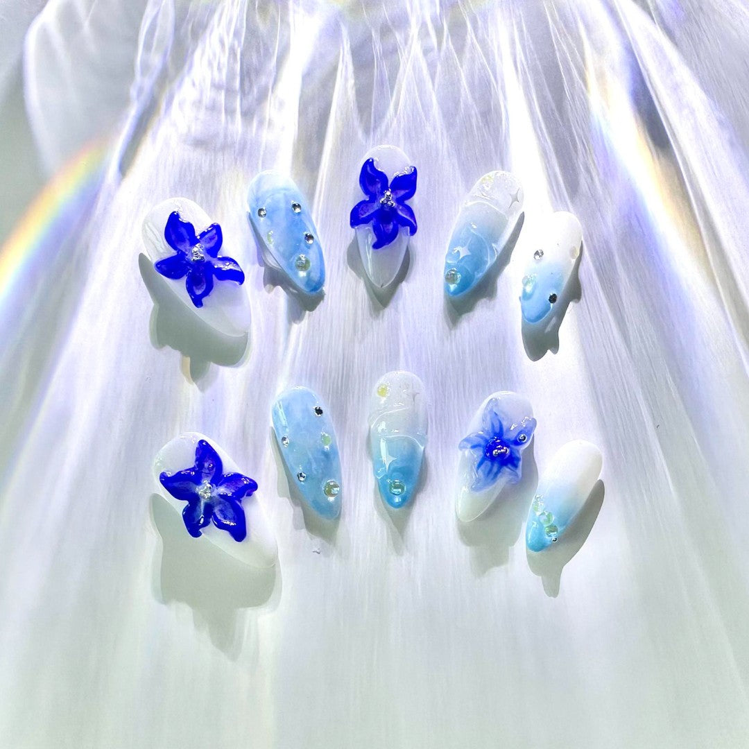 Ocean Flora Press On Nails, with 3d flora and soothing blue and white gradient